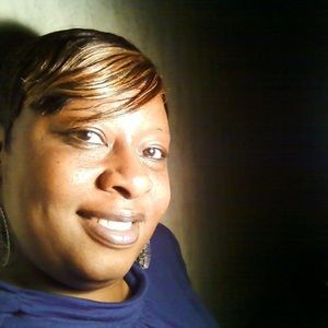 Meet your Posher, Regina